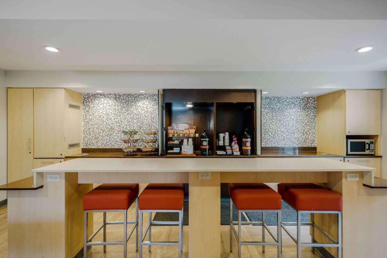 Extended Stay America Suites - Chicago - Elgin - West Dundee Екстериор снимка