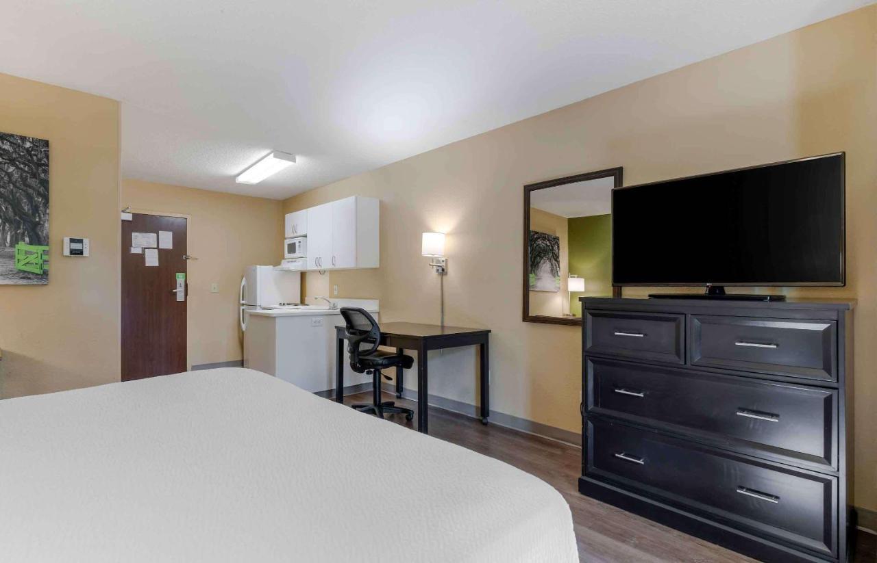 Extended Stay America Suites - Chicago - Elgin - West Dundee Екстериор снимка